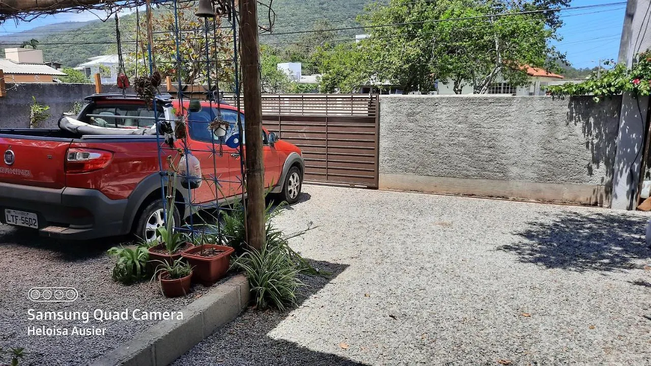 Quarto em Acomodações Particulares Chalé Praia da Armação Florianópolis